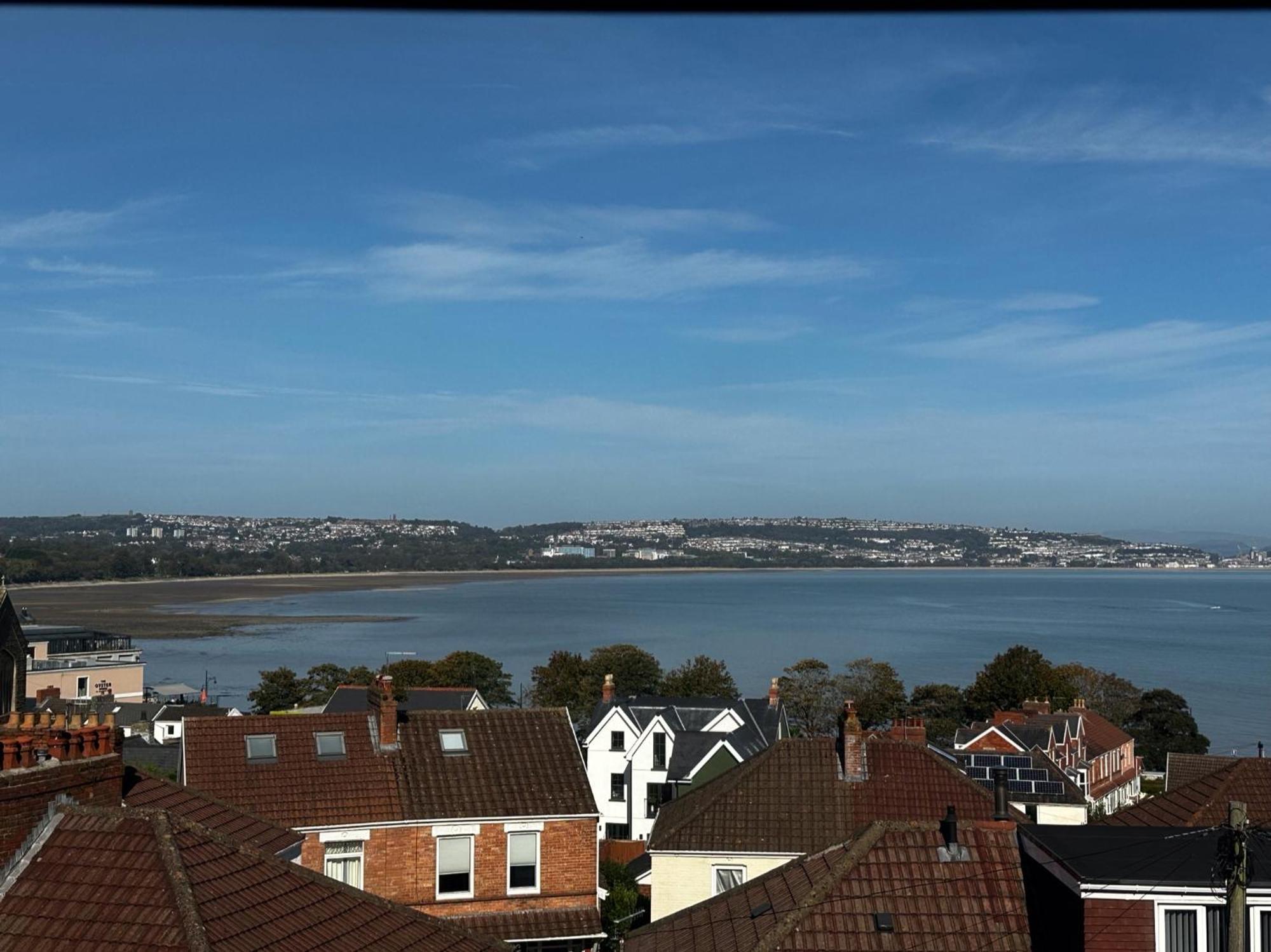 View At 142 Bed and Breakfast The Mumbles Buitenkant foto