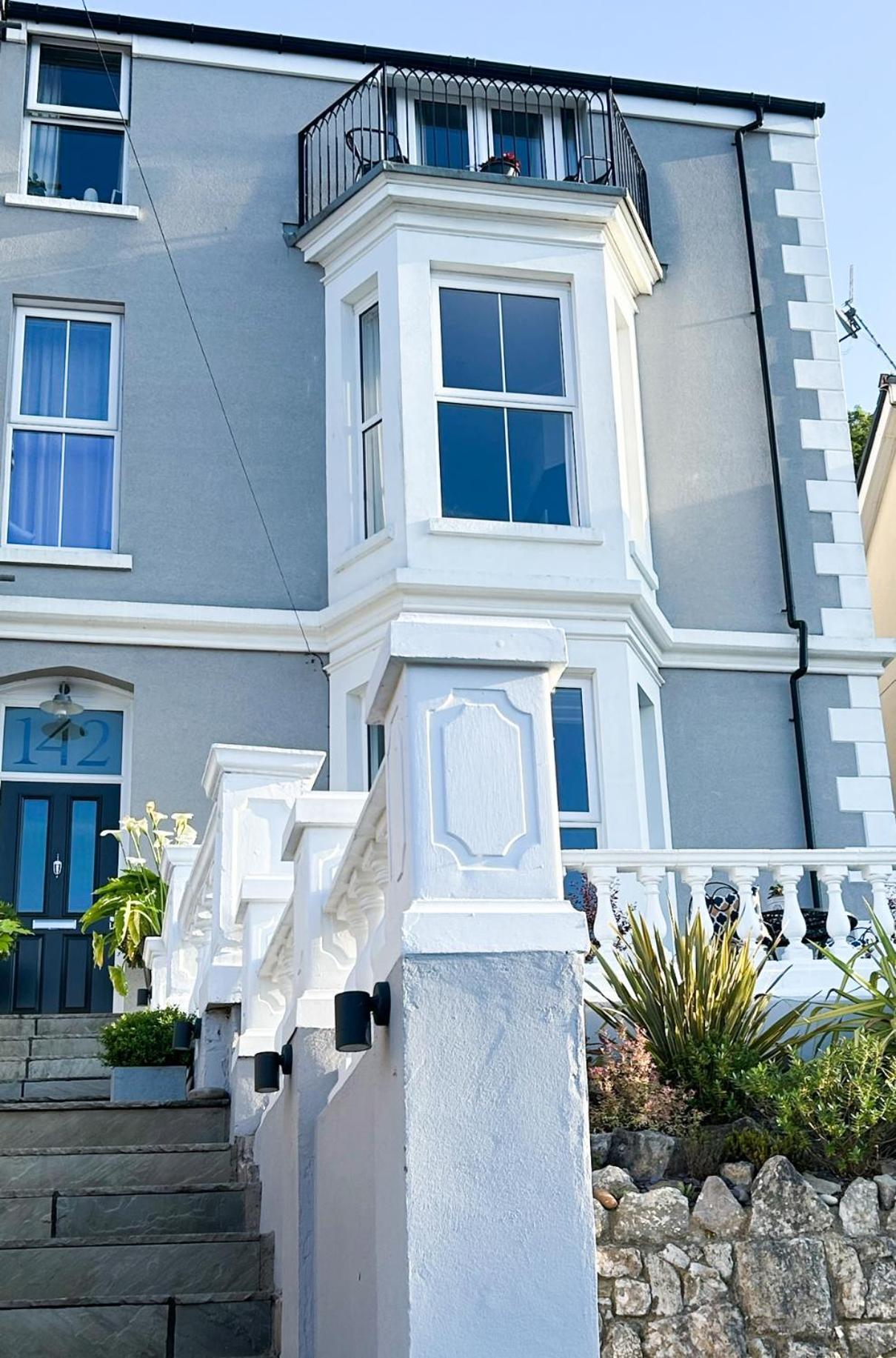 View At 142 Bed and Breakfast The Mumbles Buitenkant foto